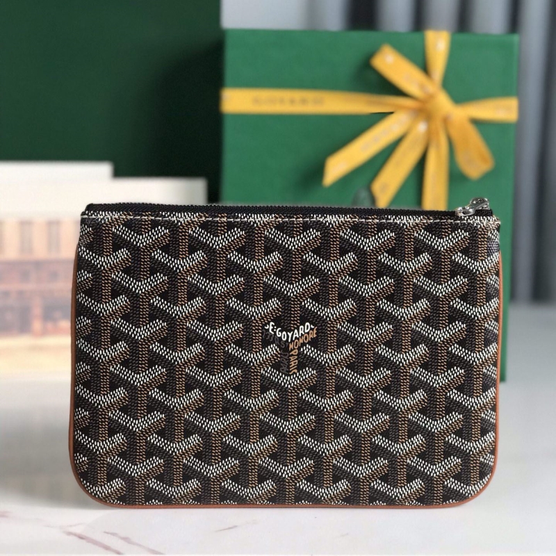 Go*ard clutch bags